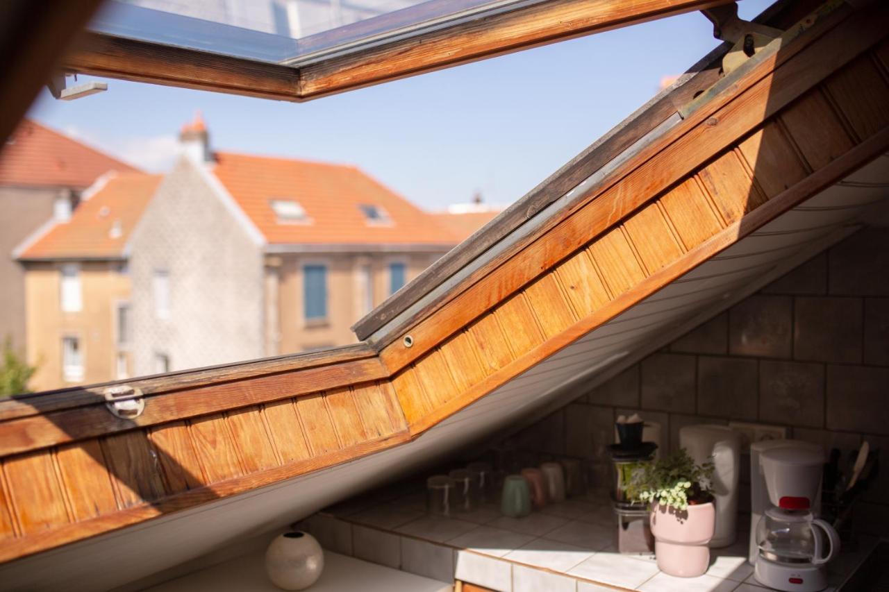 Studio Cocon Sous Les Toits De Jaures Belfort Luaran gambar